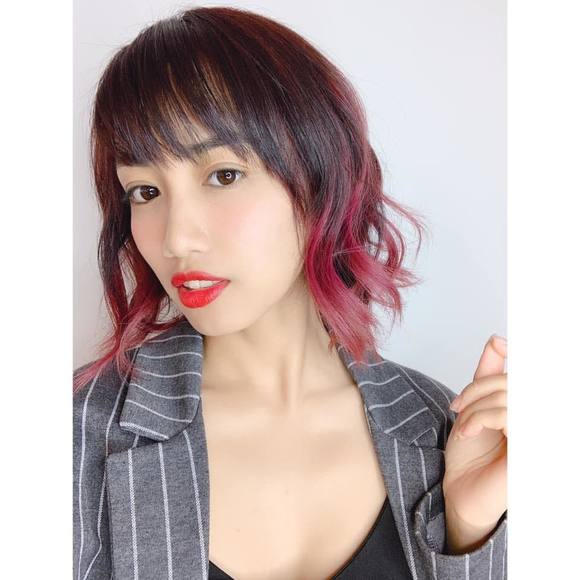 Meet your Posher, Dana Clasé - Picture 1 of 1